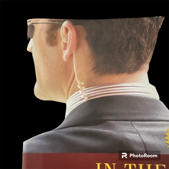 In The President’s Secret Service by Ronald Kessler Glossy Soft-Covered Secrets - Picture 7 of 12